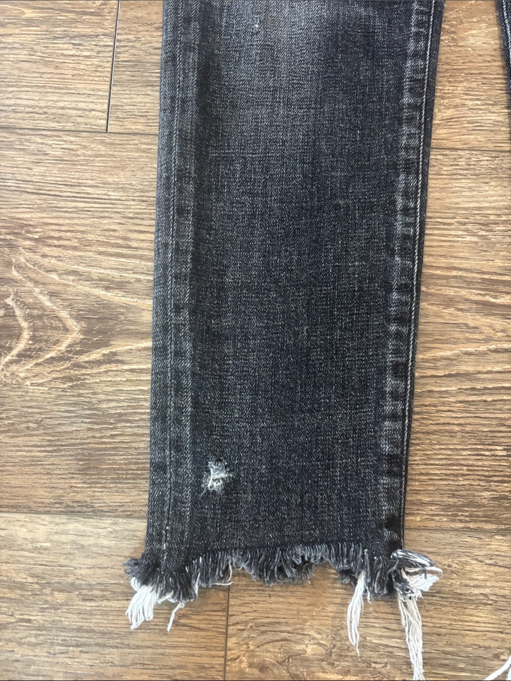 Moussy Vintage Glendele Skinny Distressed Raw Hem Jeans Black Womens Size 28 est - Picture 6 of 15